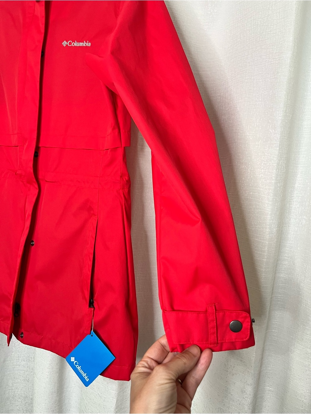 Columbia Women’s Red Waterproof Hooded Jacket Medium - Picture 4 of 11